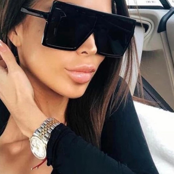 ☘OVERSIZED WOMEN'S FASHION SUNGLASSES-MATT BLACK ☘ - Picture 3 of 7